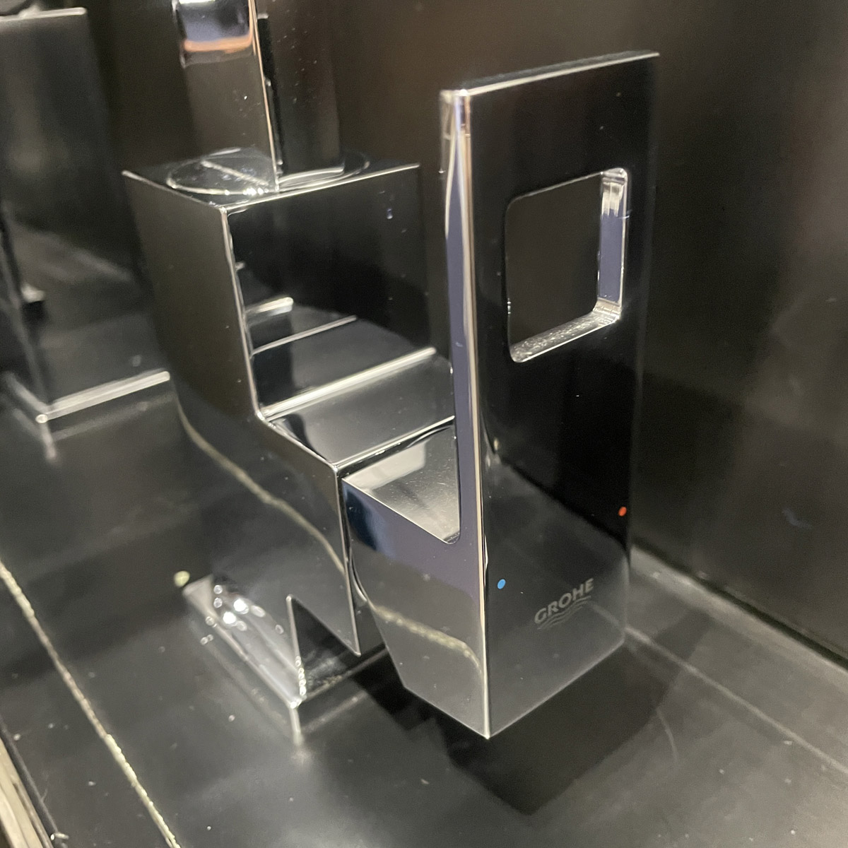 Vòi chậu nóng lạnh Eurocube GROHE 23135000