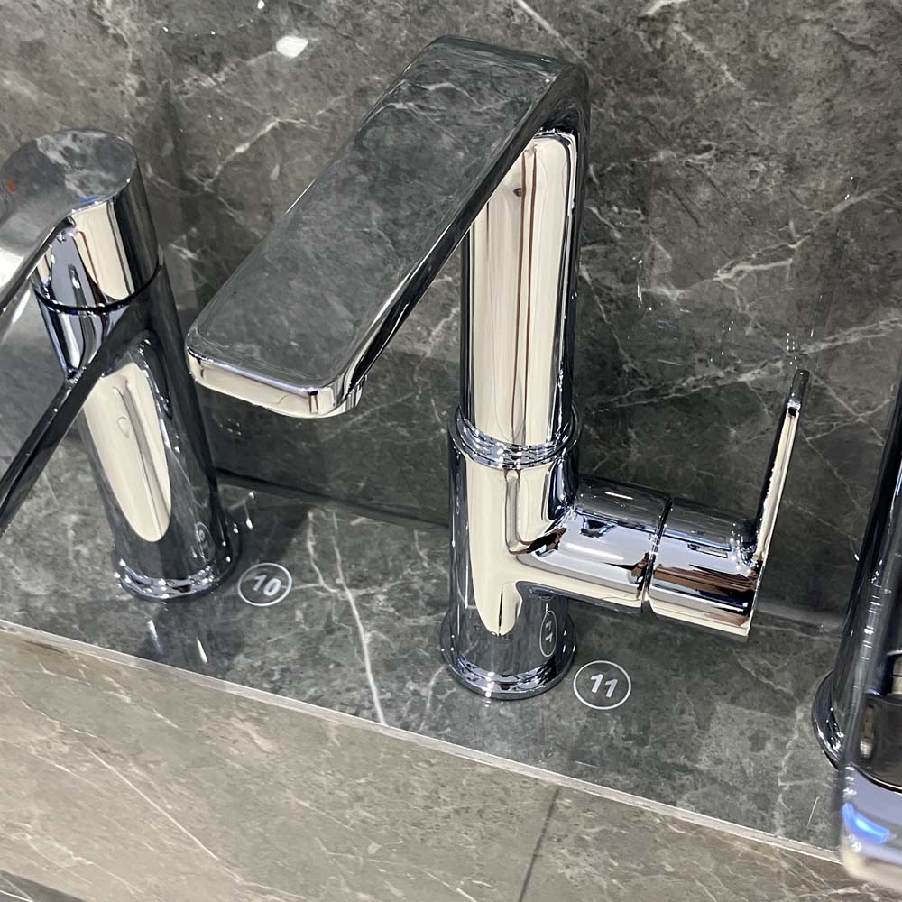 Vòi chậu nóng lạnh Lineare GROHE 23296001