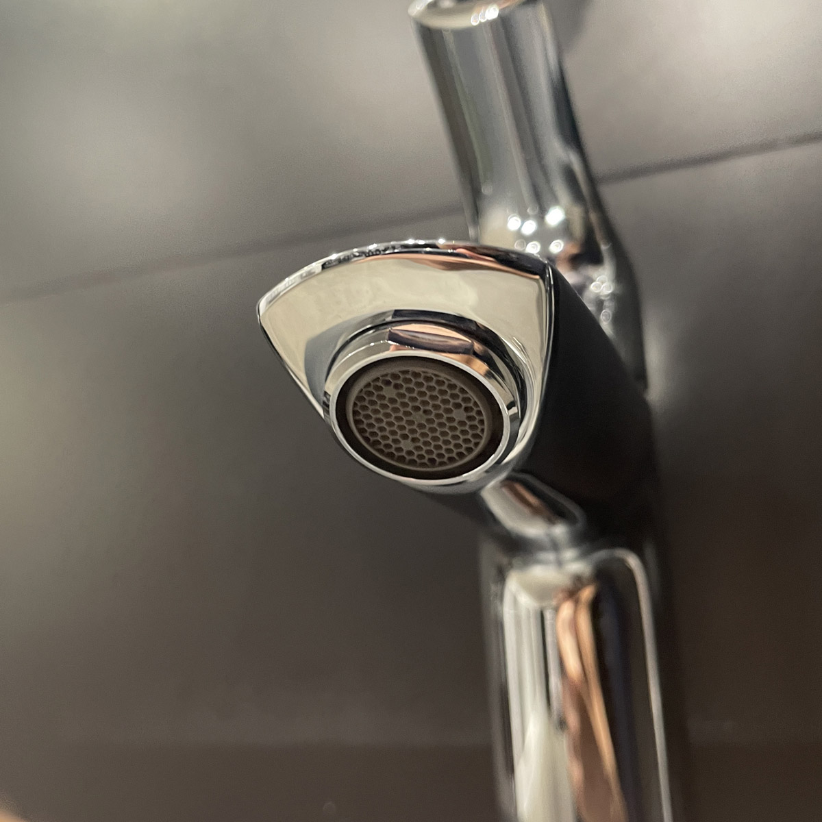 Vòi chậu lavabo nóng lạnh Eurosmart M-size GROHE 23322003