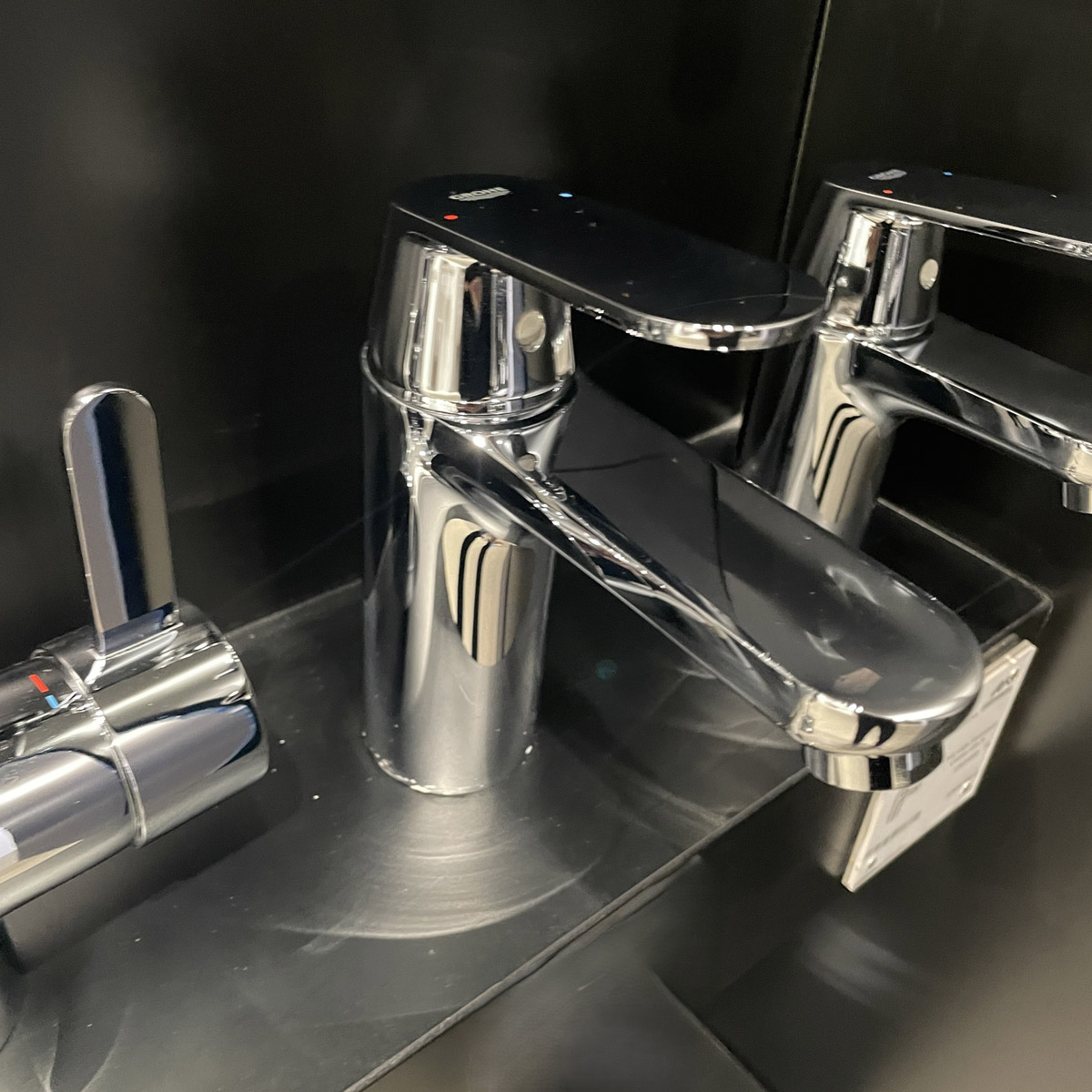 Vòi chậu nóng lạnh Eurosmart Cosmo M-size GROHE 23325000