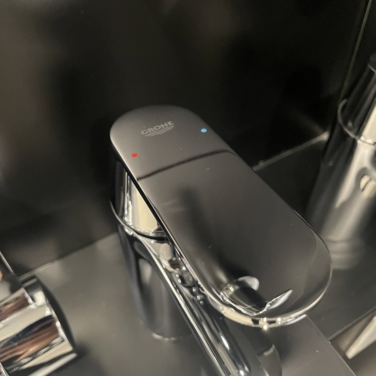 Vòi chậu nóng lạnh Eurosmart Cosmo M-size GROHE 23325000