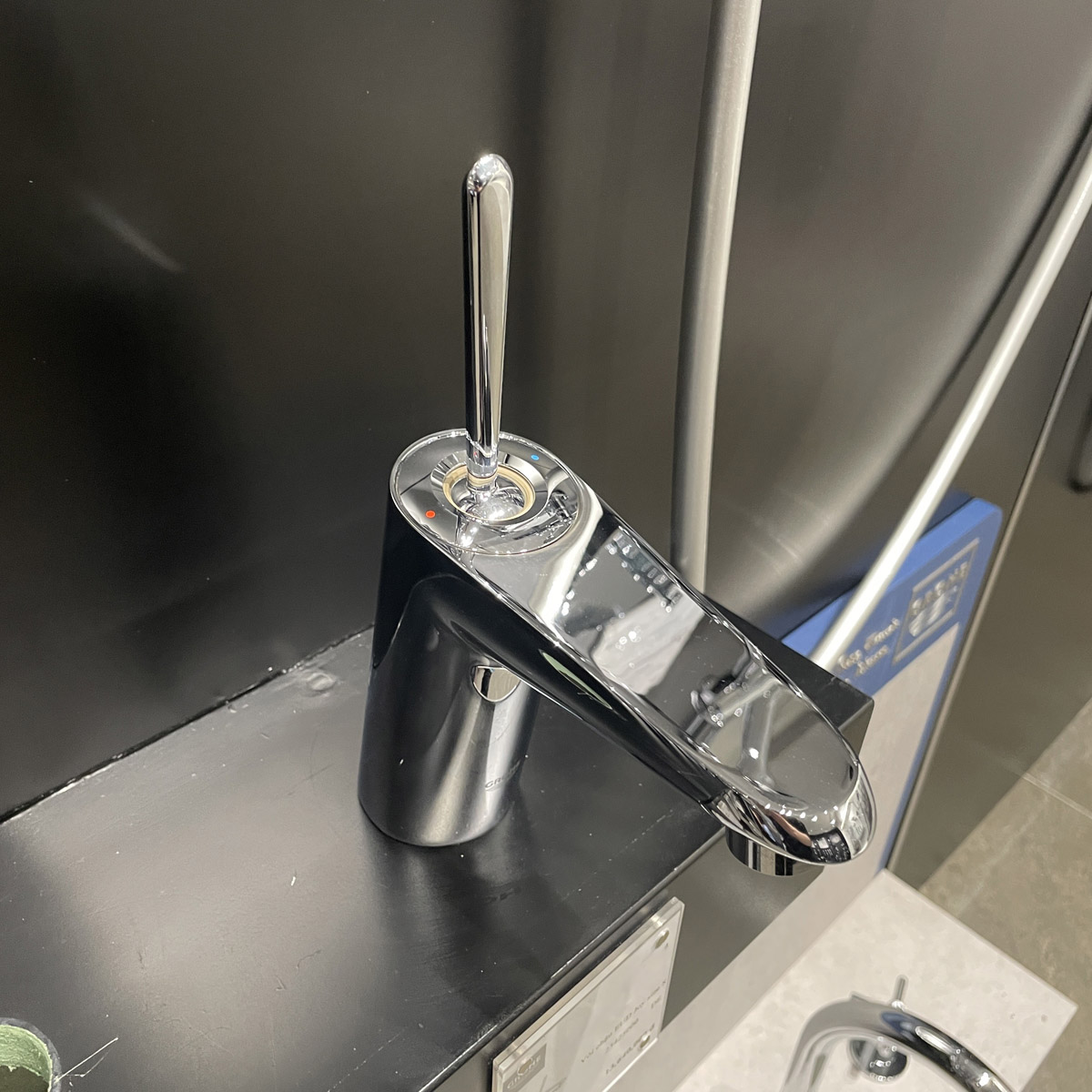 Vòi chậu nóng lạnh Eurodisc Joy GROHE 23425000