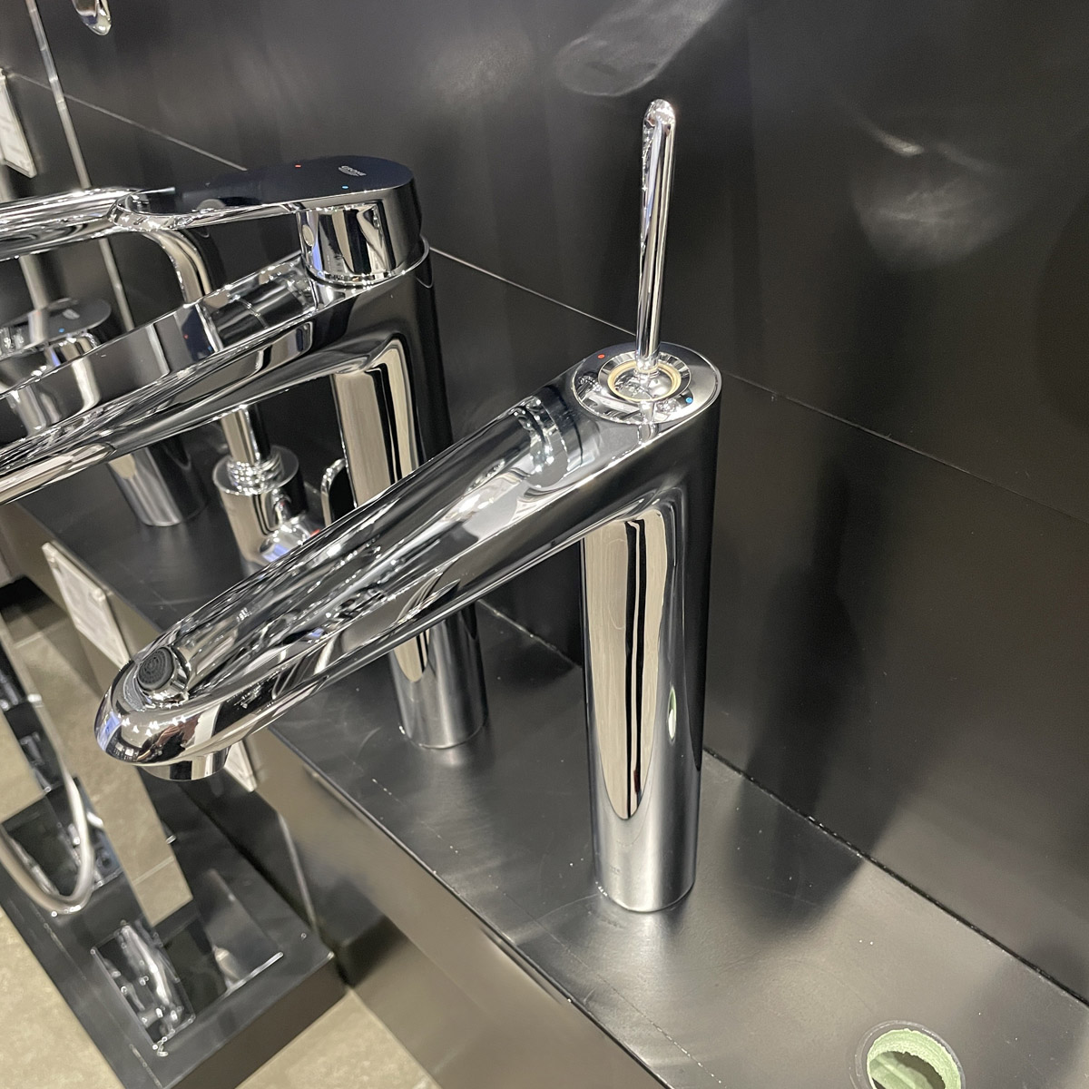 Vòi chậu nóng lạnh Eurodisc Joy GROHE 23428000