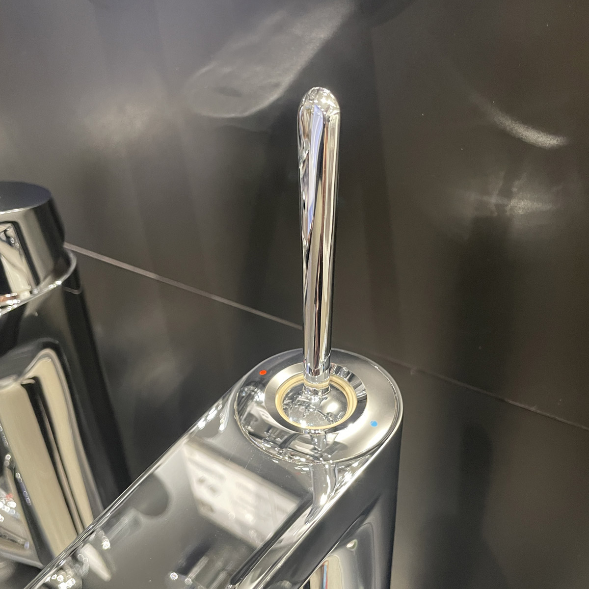 Vòi chậu nóng lạnh Eurodisc Joy GROHE 23428000