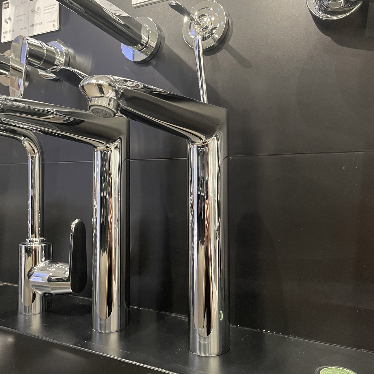 Vòi chậu nóng lạnh Eurodisc Joy GROHE 23428000