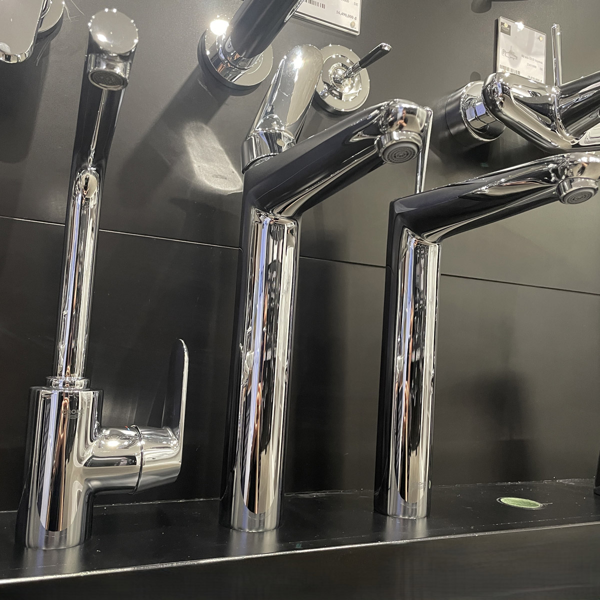 Vòi chậu nóng lạnh Eurodisc Cosmo XL-Size Grohe 23432000