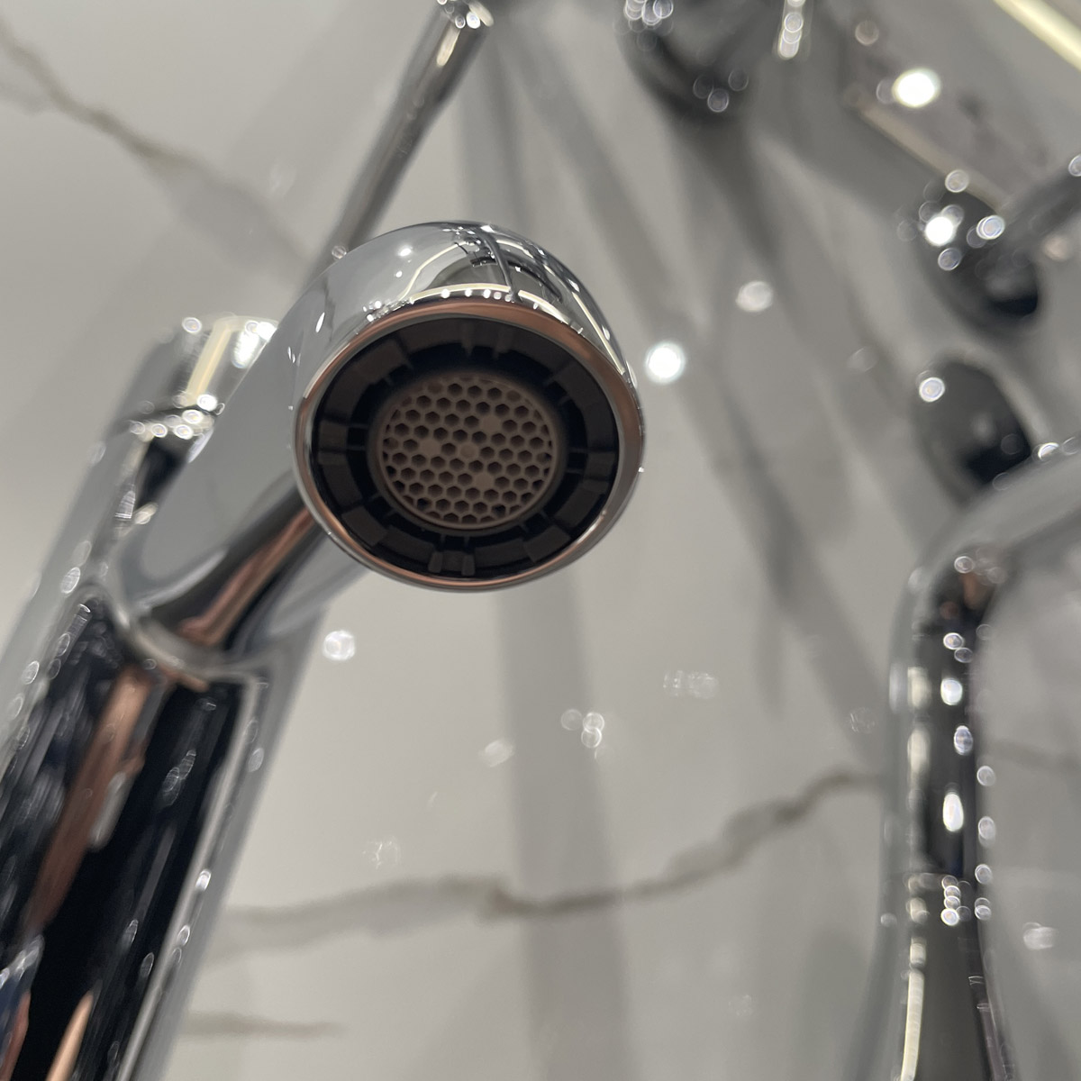 Vòi chậu nóng lạnh Essence S-size GROHE 23589001