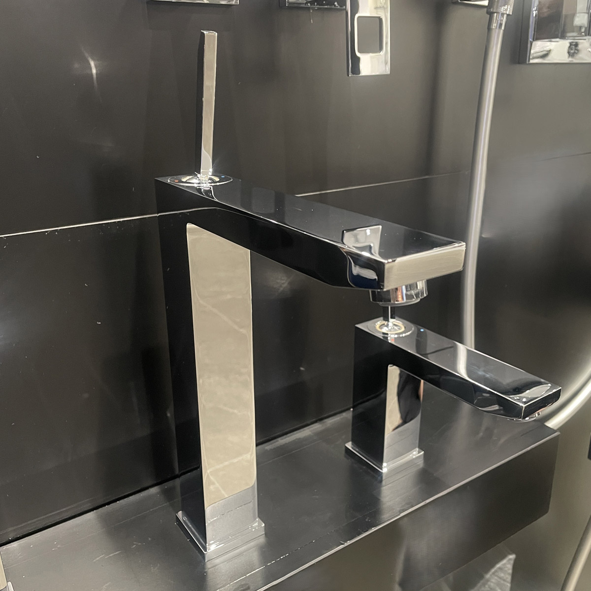 Vòi chậu nóng lạnh Eurocube Joy GROHE 23661000