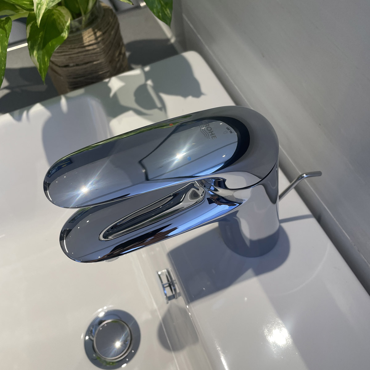 Vòi chậu nóng lạnh Eurostyle GROHE 23707003