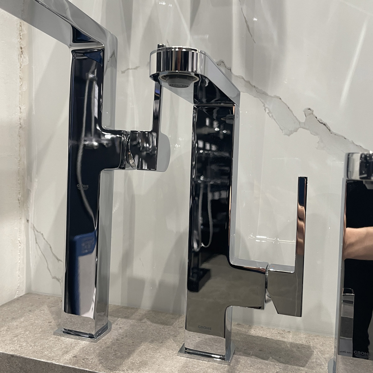 Vòi chậu nóng lạnh plus L-size Grohe 23844003