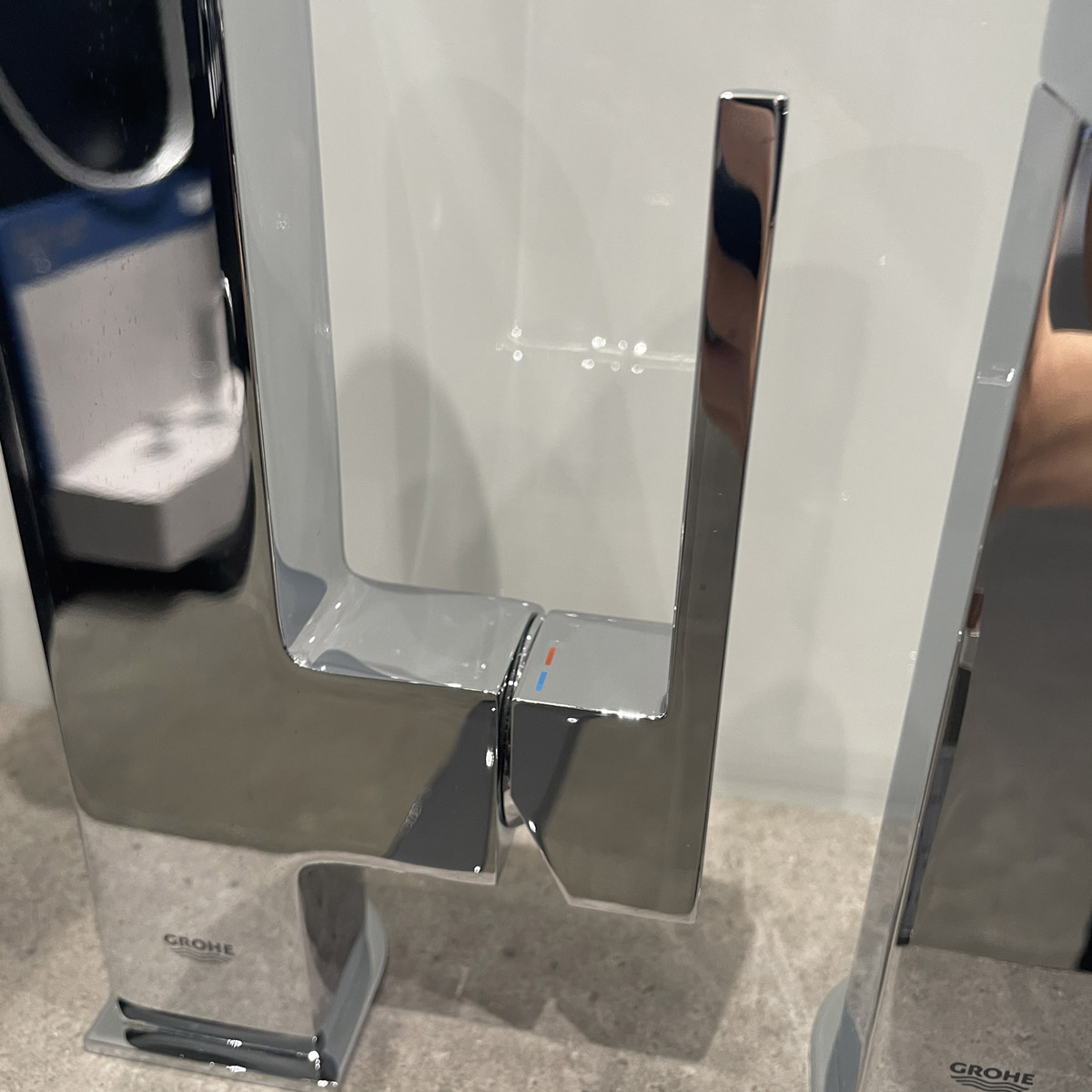 Vòi chậu nóng lạnh plus L-size Grohe 23844003