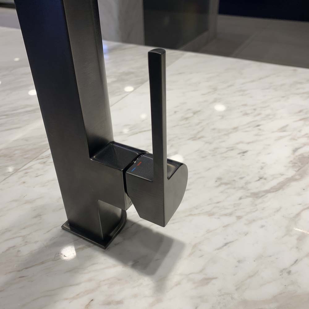 Vòi chậu nóng lạnh Plus GROHE 23851003