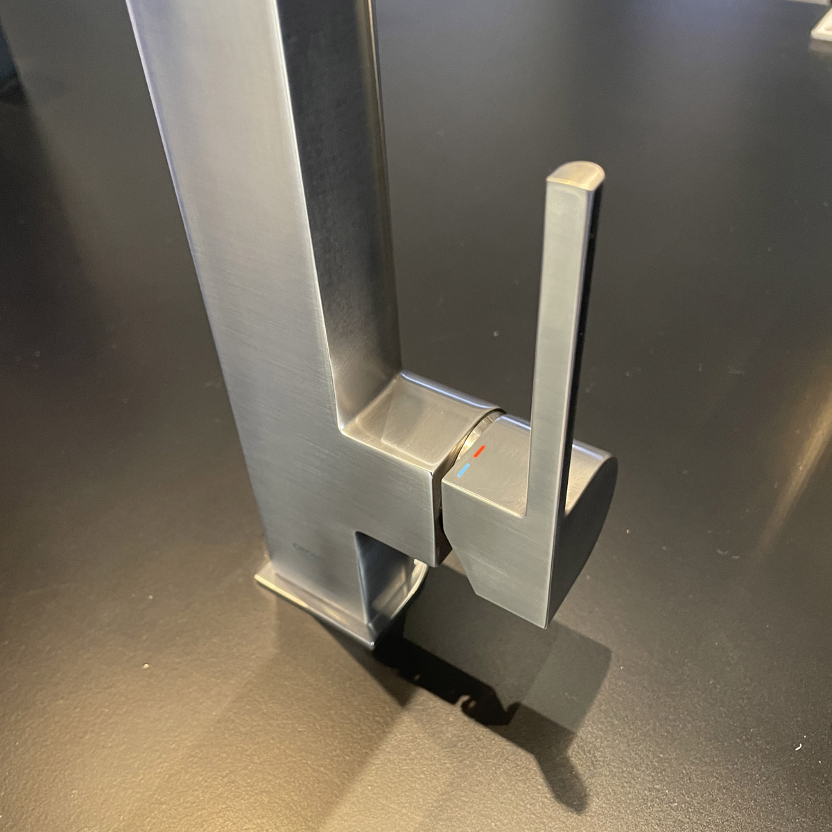 Vòi chậu nóng lạnh Plus GROHE 23851003