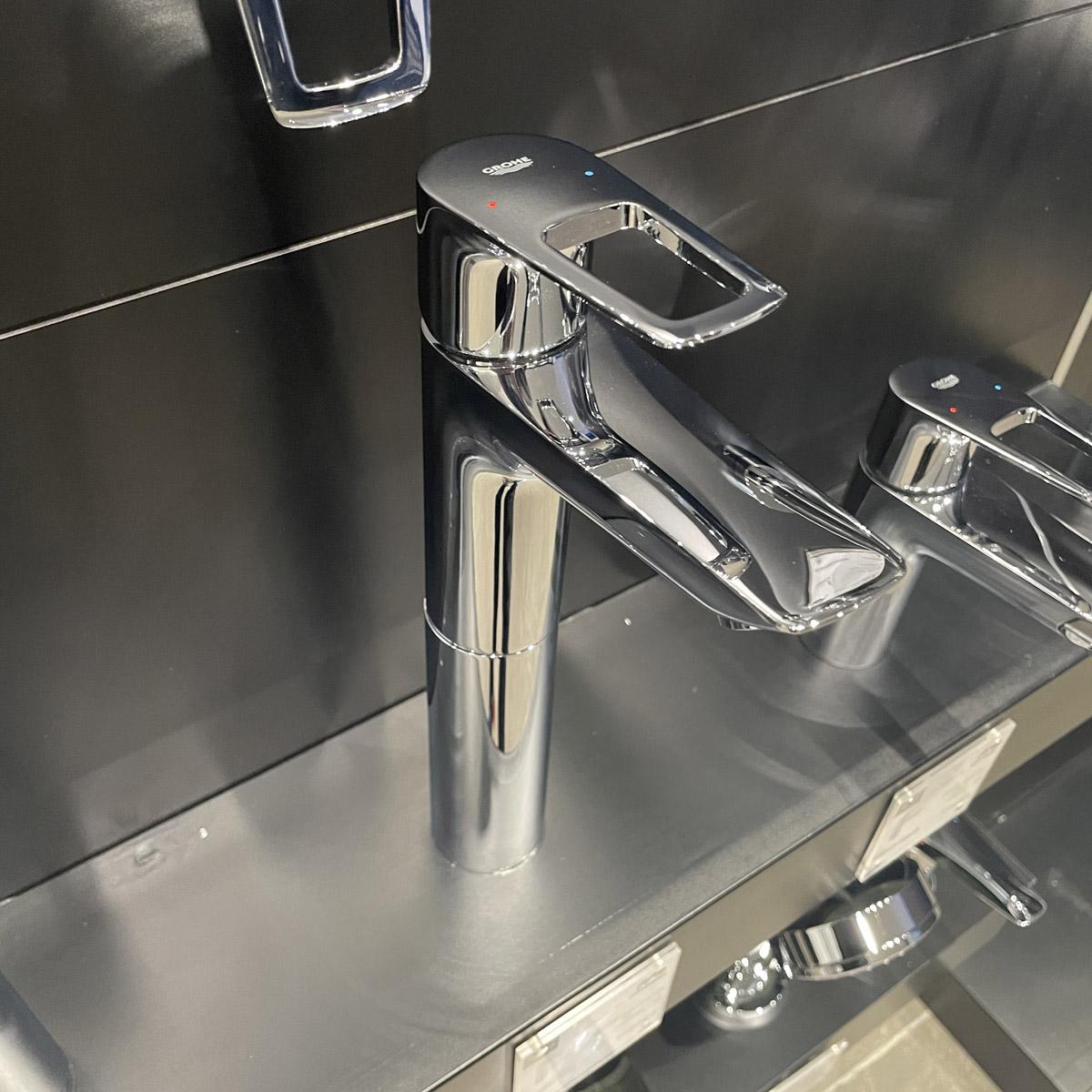 Vòi chậu nóng lạnh BauLoop GROHE 23890001