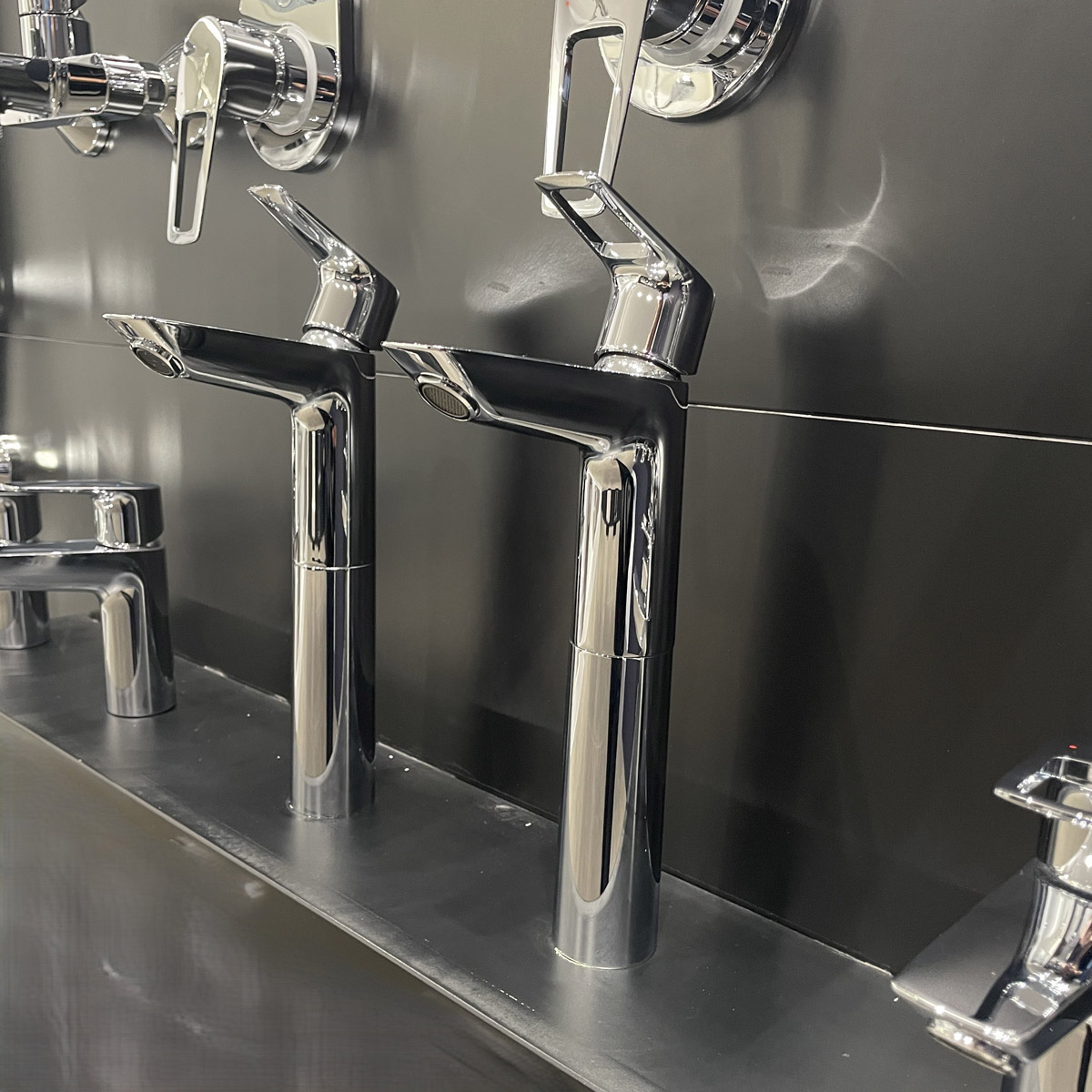 Vòi chậu nóng lạnh BauLoop GROHE 23890001