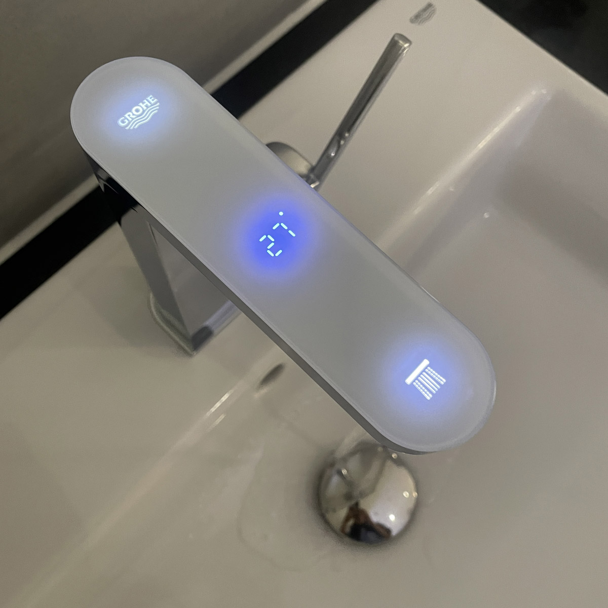 Vòi chậu nóng lạnh Plus GROHE 23958003