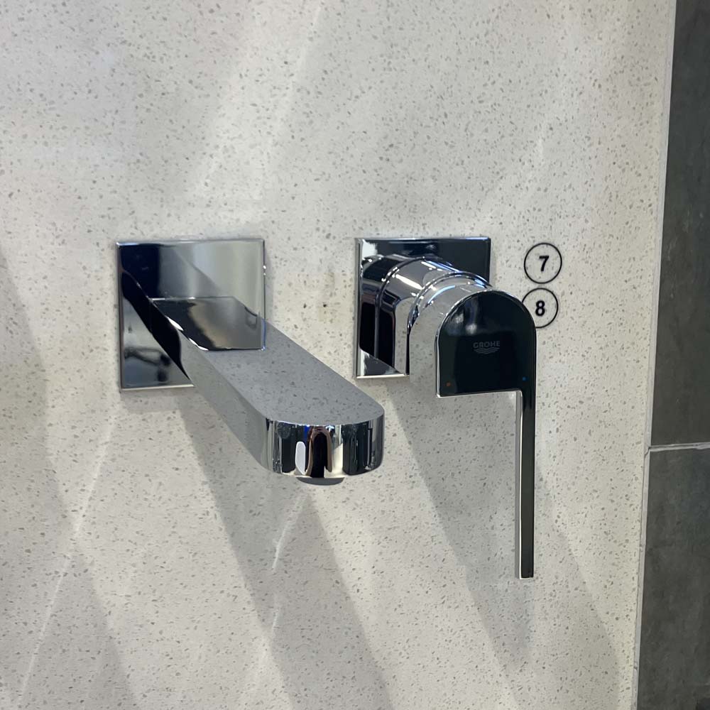 Vòi chậu gắn tường nóng lạnh 2 lỗ Plus L-size GROHE 29306003