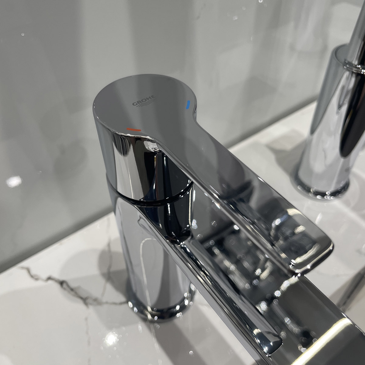 Vòi chậu nóng lạnh Lineare GROHE 32109001