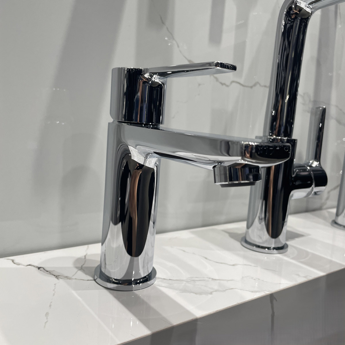 Vòi chậu nóng lạnh Lineare GROHE 32109001