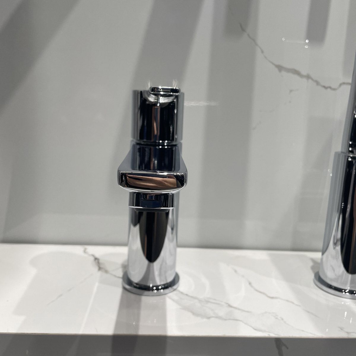 Vòi chậu nóng lạnh Lineare GROHE 32109001