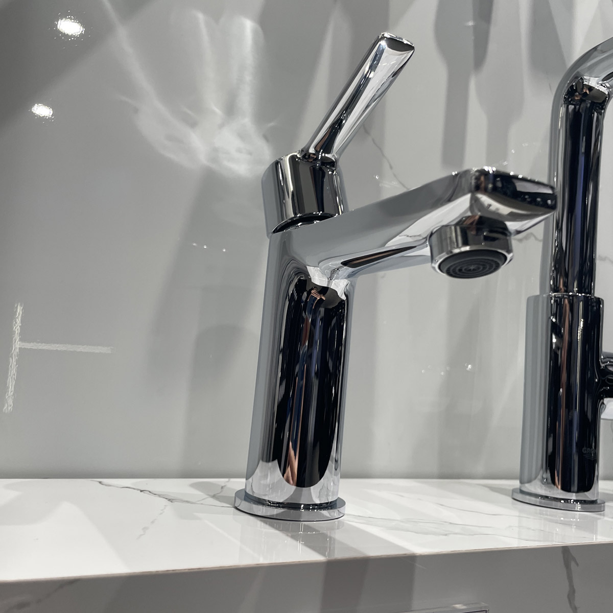 Vòi chậu nóng lạnh Lineare GROHE 32109001