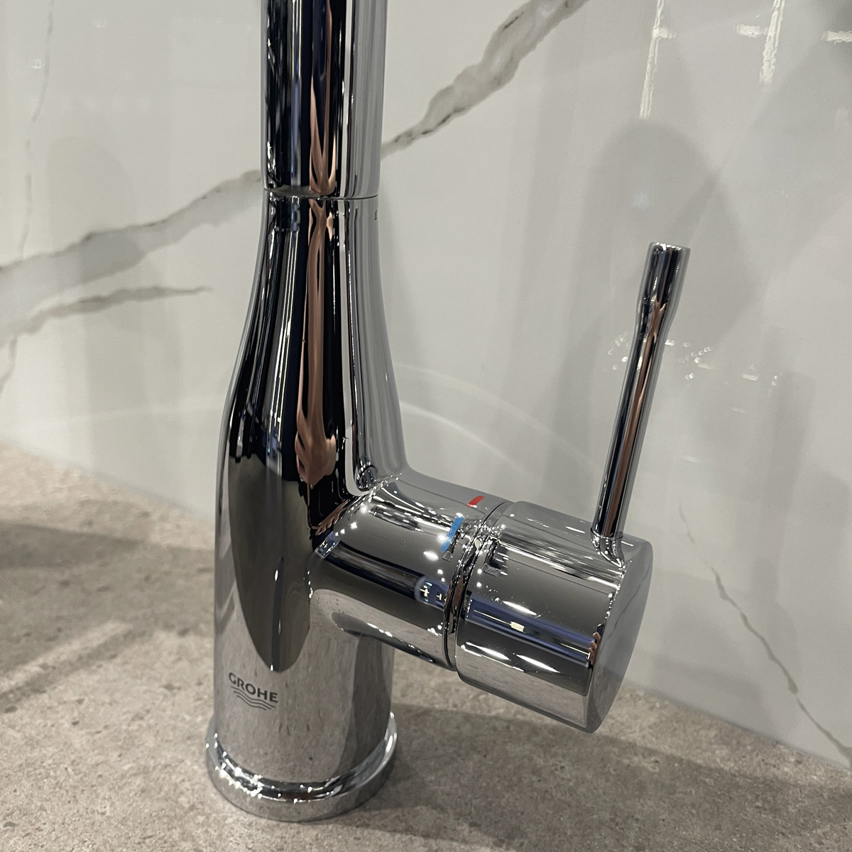 Vòi chậu nóng lạnh Essence L-size GROHE 32628001