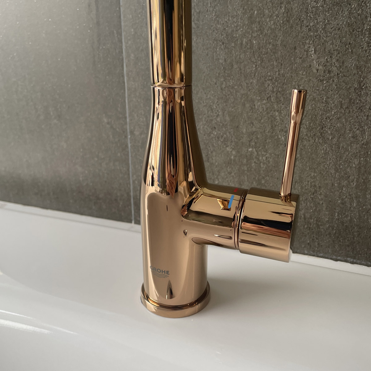 Vòi chậu nóng lạnh Essence L-size GROHE 32628001