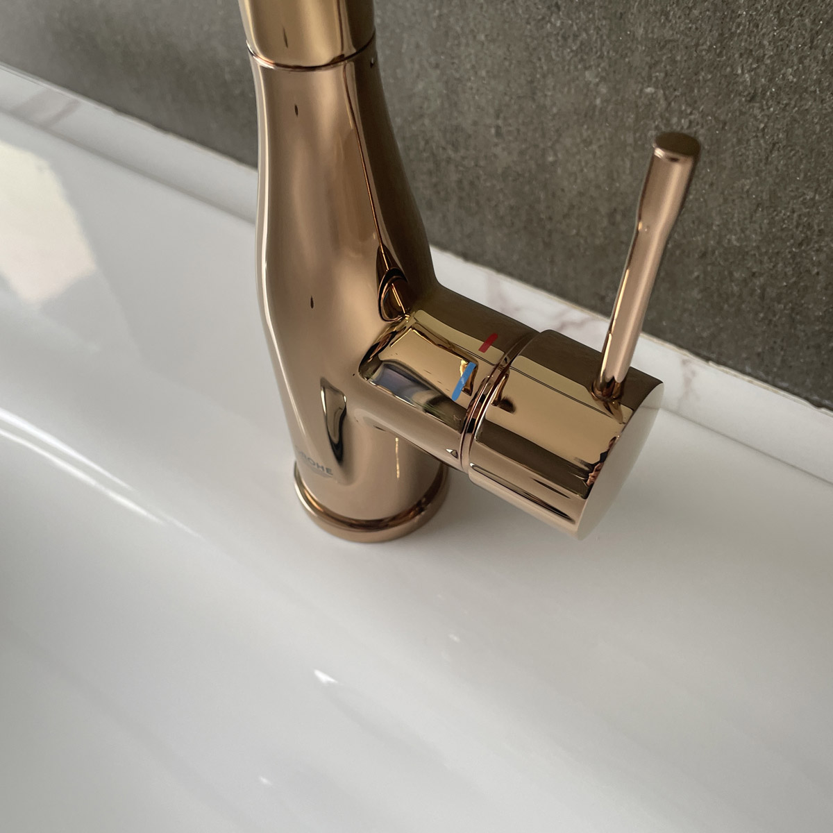 Vòi chậu nóng lạnh Essence L-size GROHE 32628001