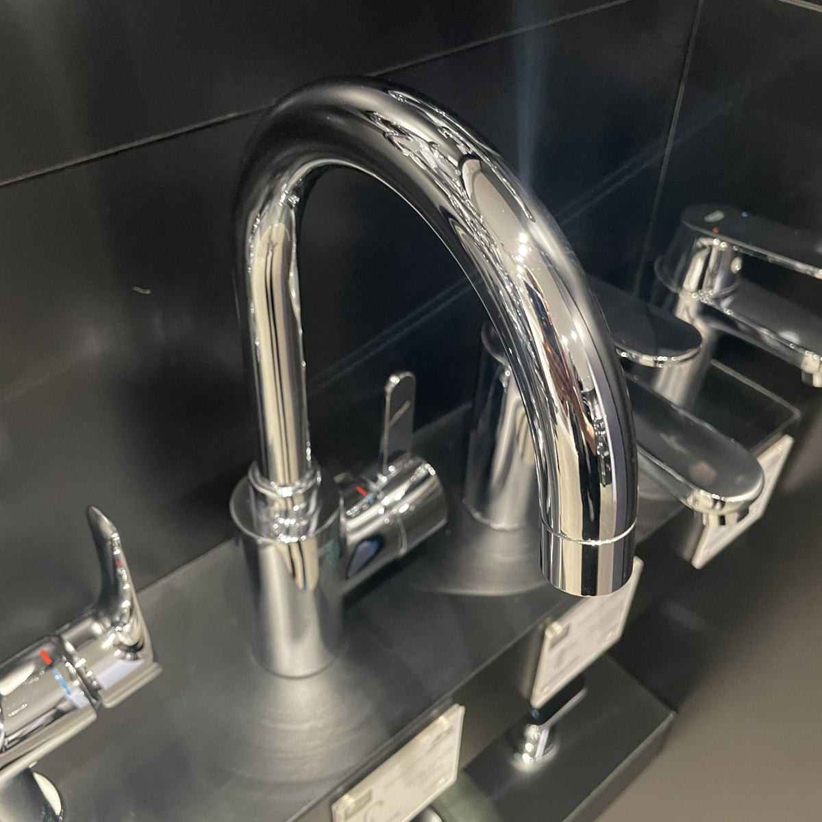 Vòi chậu nóng lạnh Eurosmart Cosmopolitan L-size GROHE 32830000