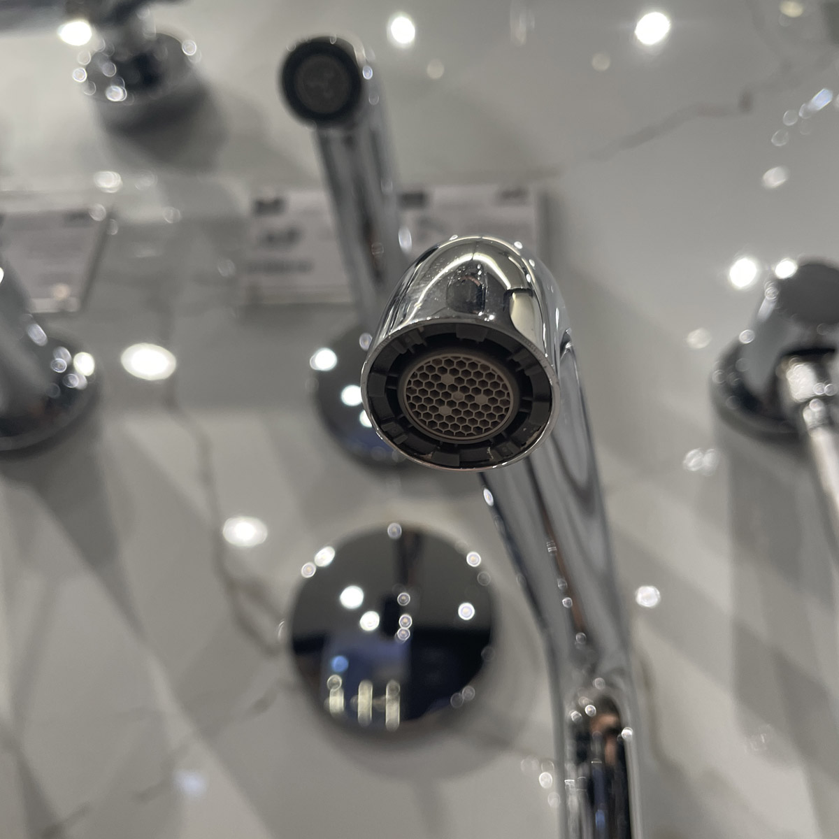 Vòi chậu nóng lạnh Essence XL-size GROHE 32901001