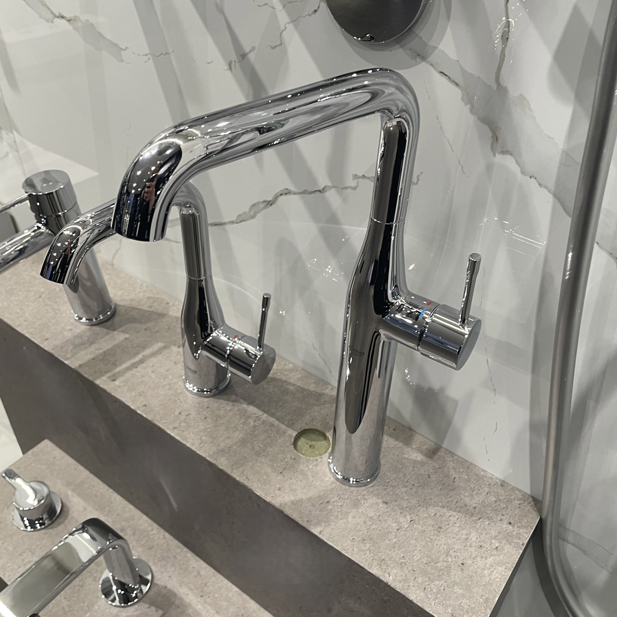 Vòi chậu nóng lạnh Essence XL-size GROHE 32901001