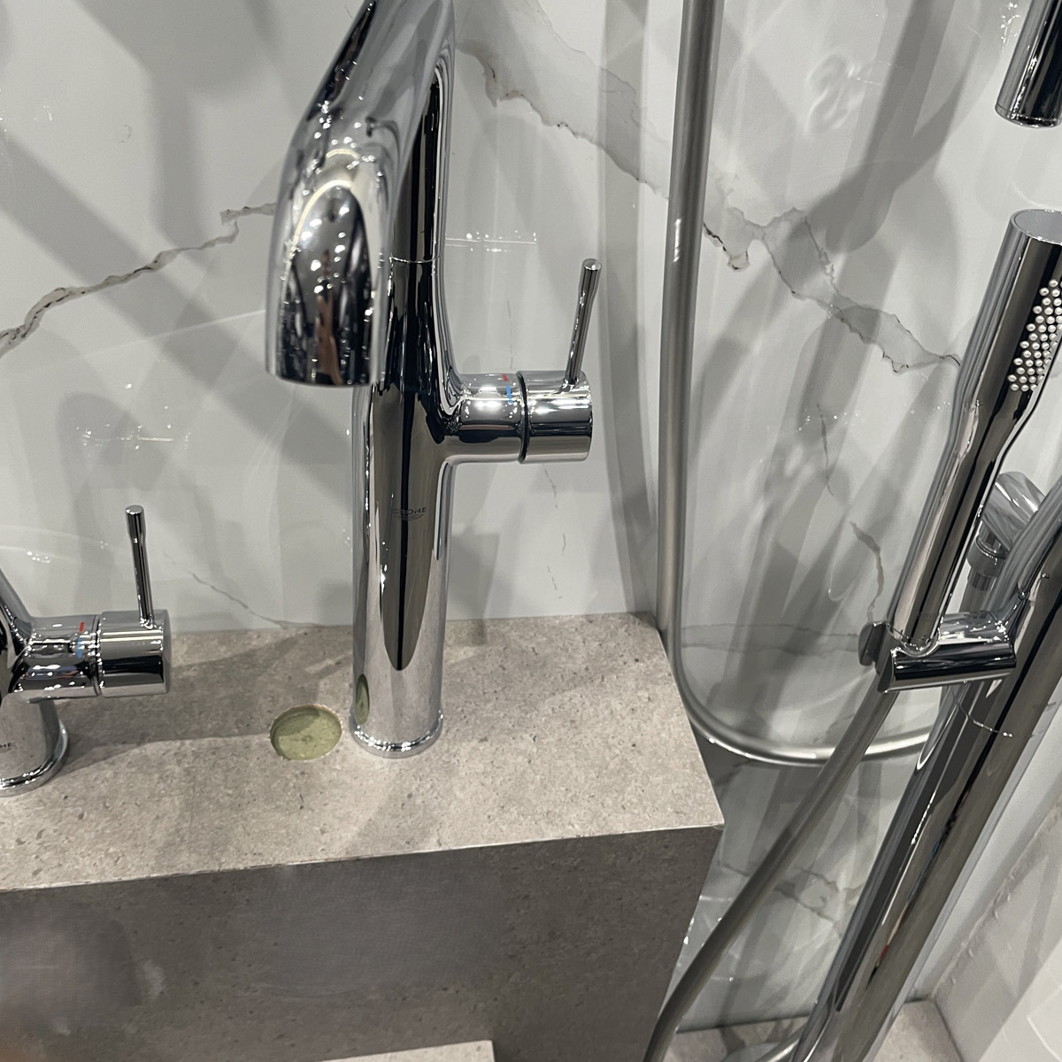 Vòi chậu nóng lạnh Essence XL-size GROHE 32901001