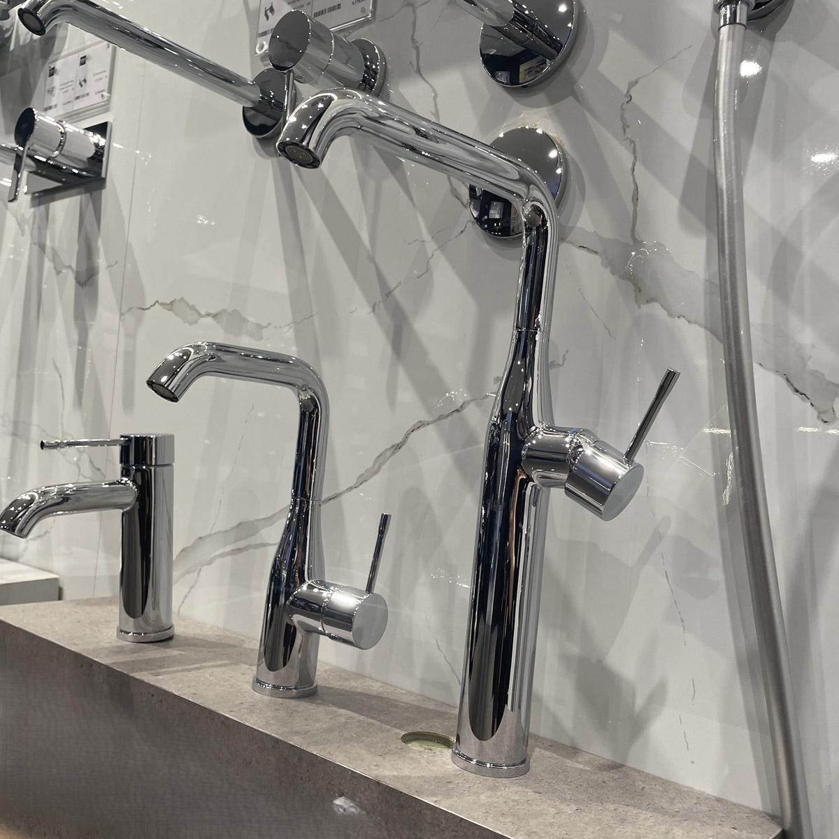 Vòi chậu nóng lạnh Essence XL-size GROHE 32901001