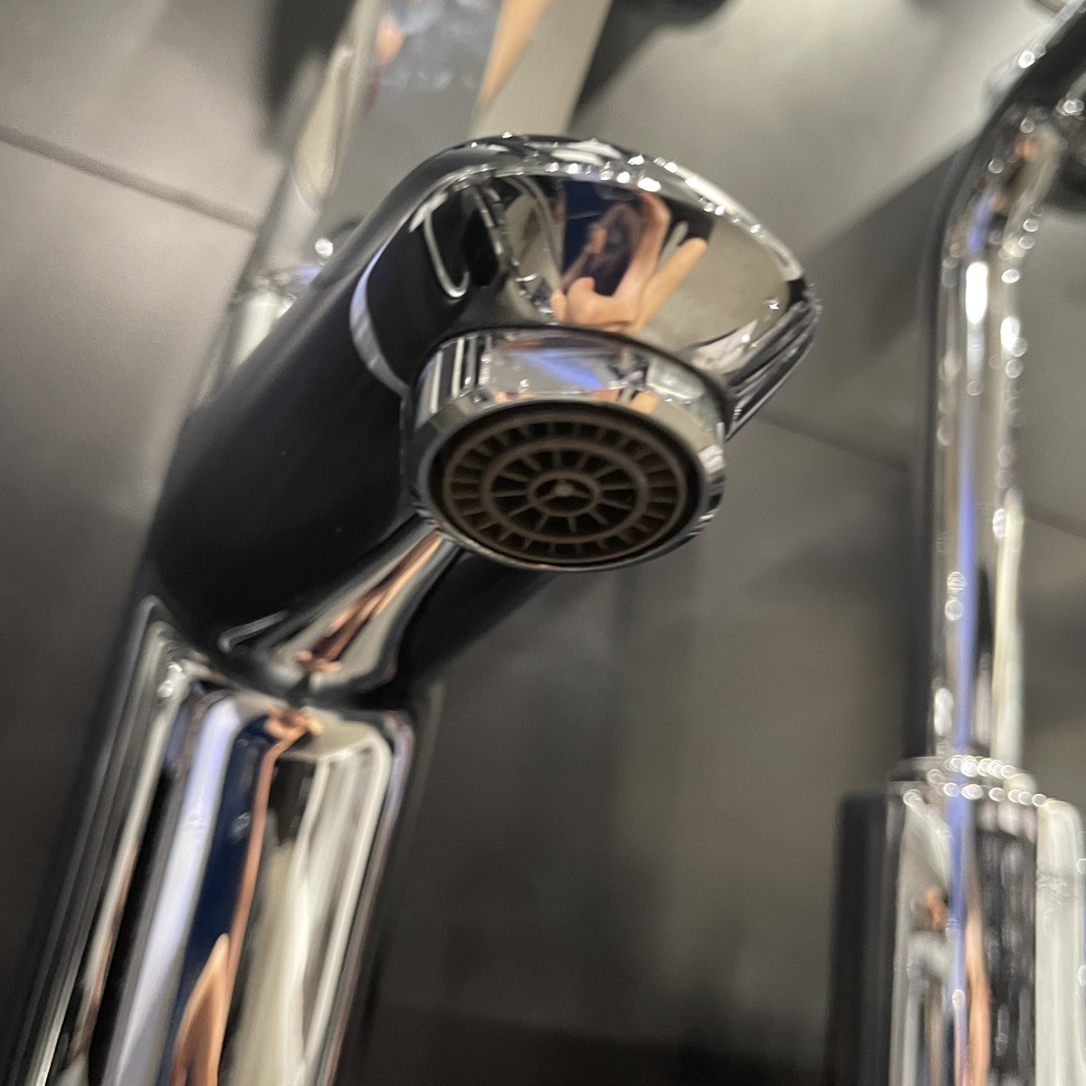 Vòi chậu nóng lạnh Eurodisc Cosmopolitan S-size GROHE 33190002