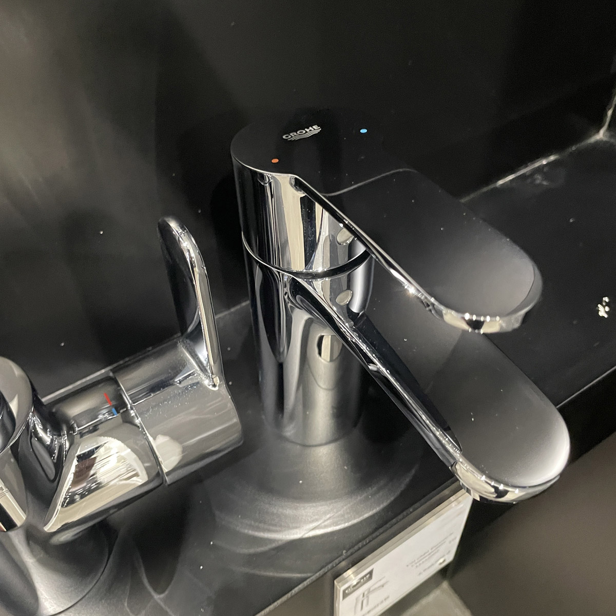 Vòi chậu nóng lạnh Eurostyle Cosmopolitan Grohe 33552002