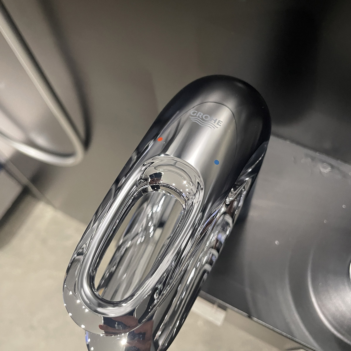 Vòi chậu nóng lạnh Eurostyle GROHE 33558003