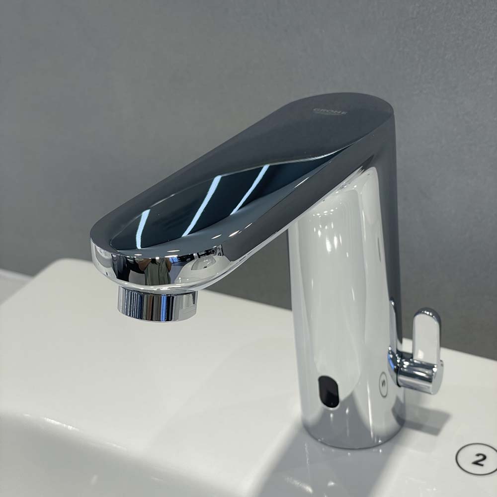 Vòi chậu cảm ứng nhiệt độ dùng điện Eurosmart Cosmopolitan E GROHE 36421000