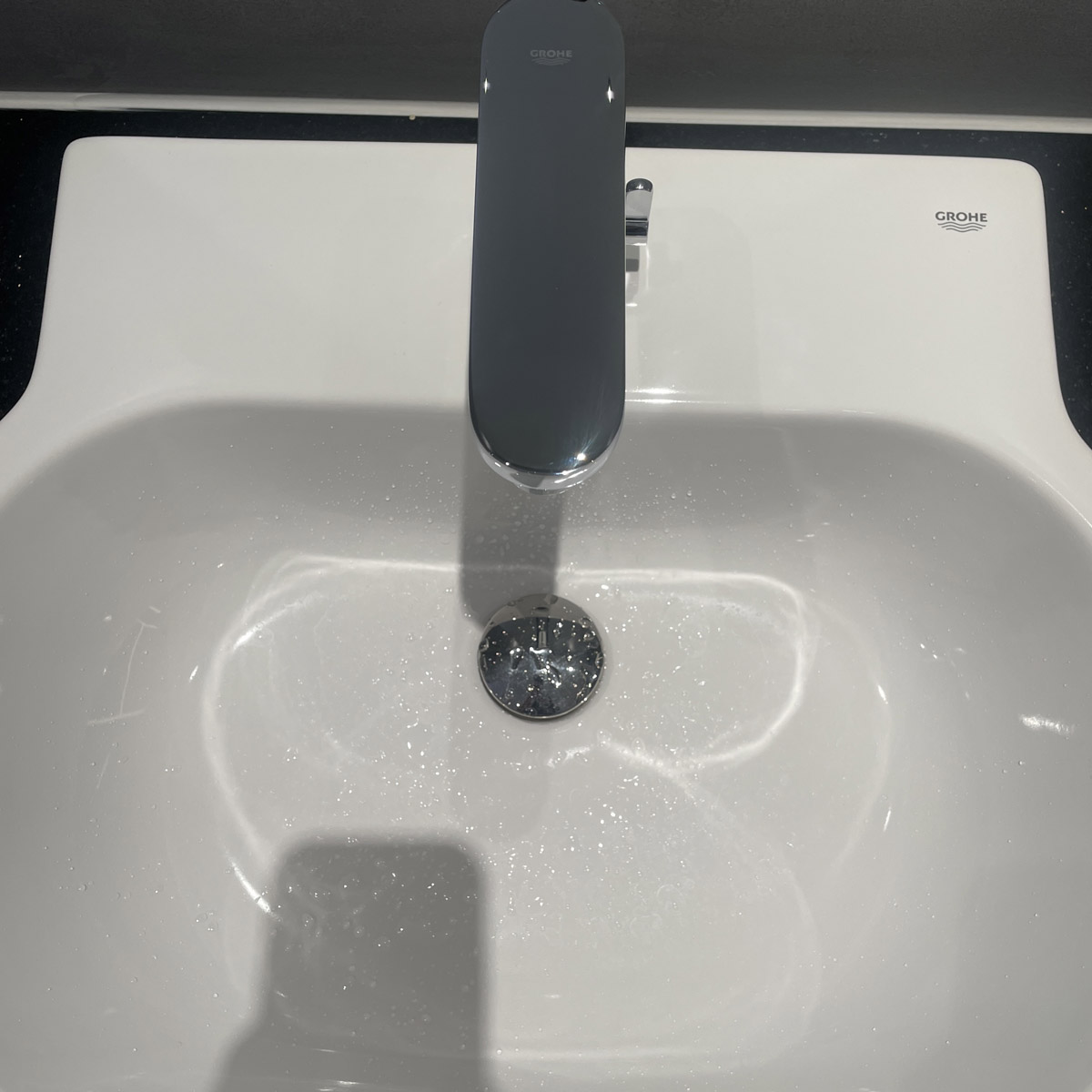 Vòi chậu cảm ứng nhiệt độ dùng pin Eurosmart Cosmopolitan E GROHE 36422000