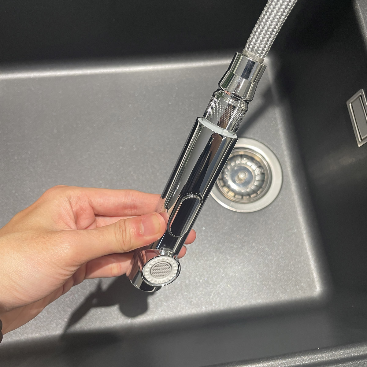 Vòi bếp dây rút nóng lạnh Essence GROHE 30270000