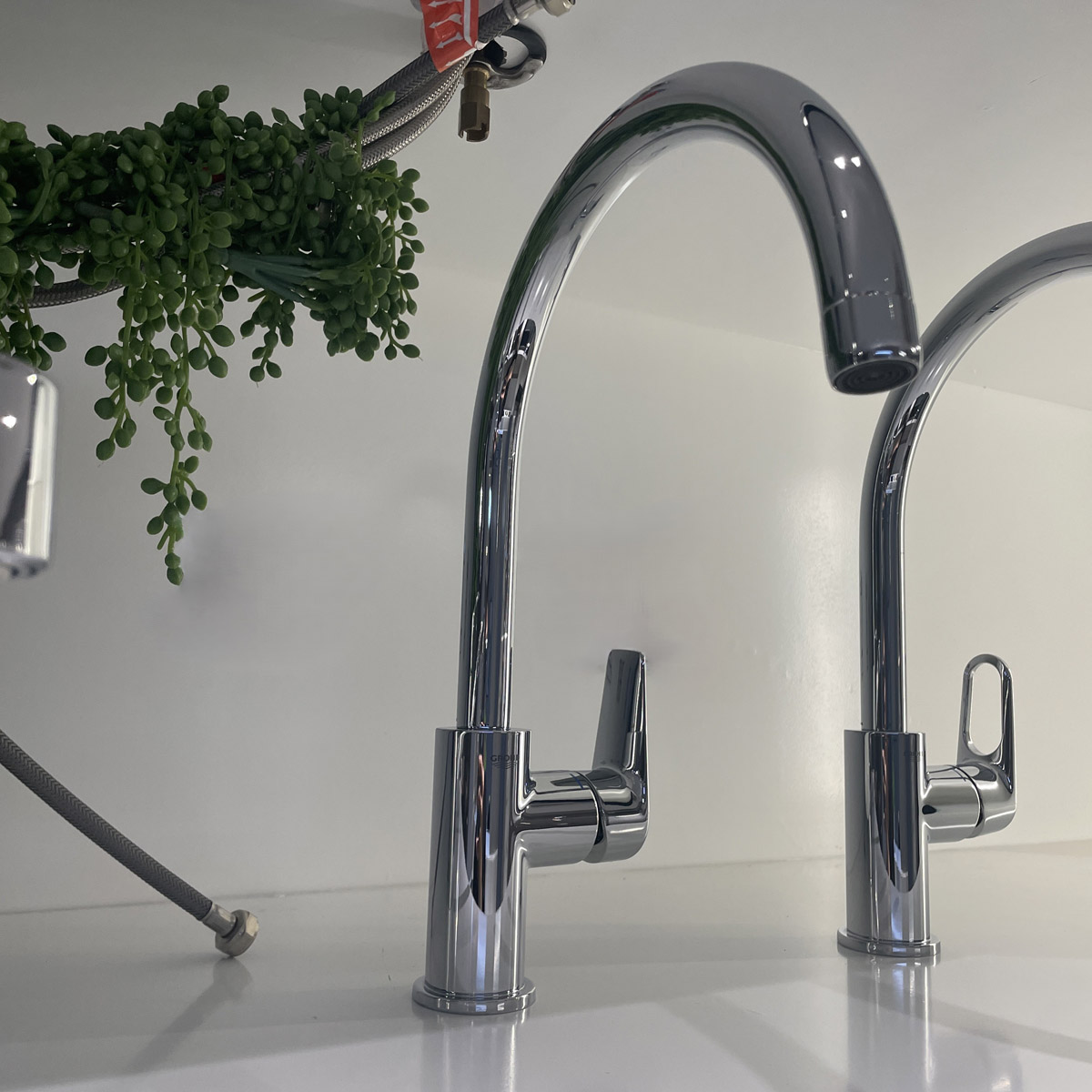Vòi bếp nóng lạnh BauEdge Grohe 31233001