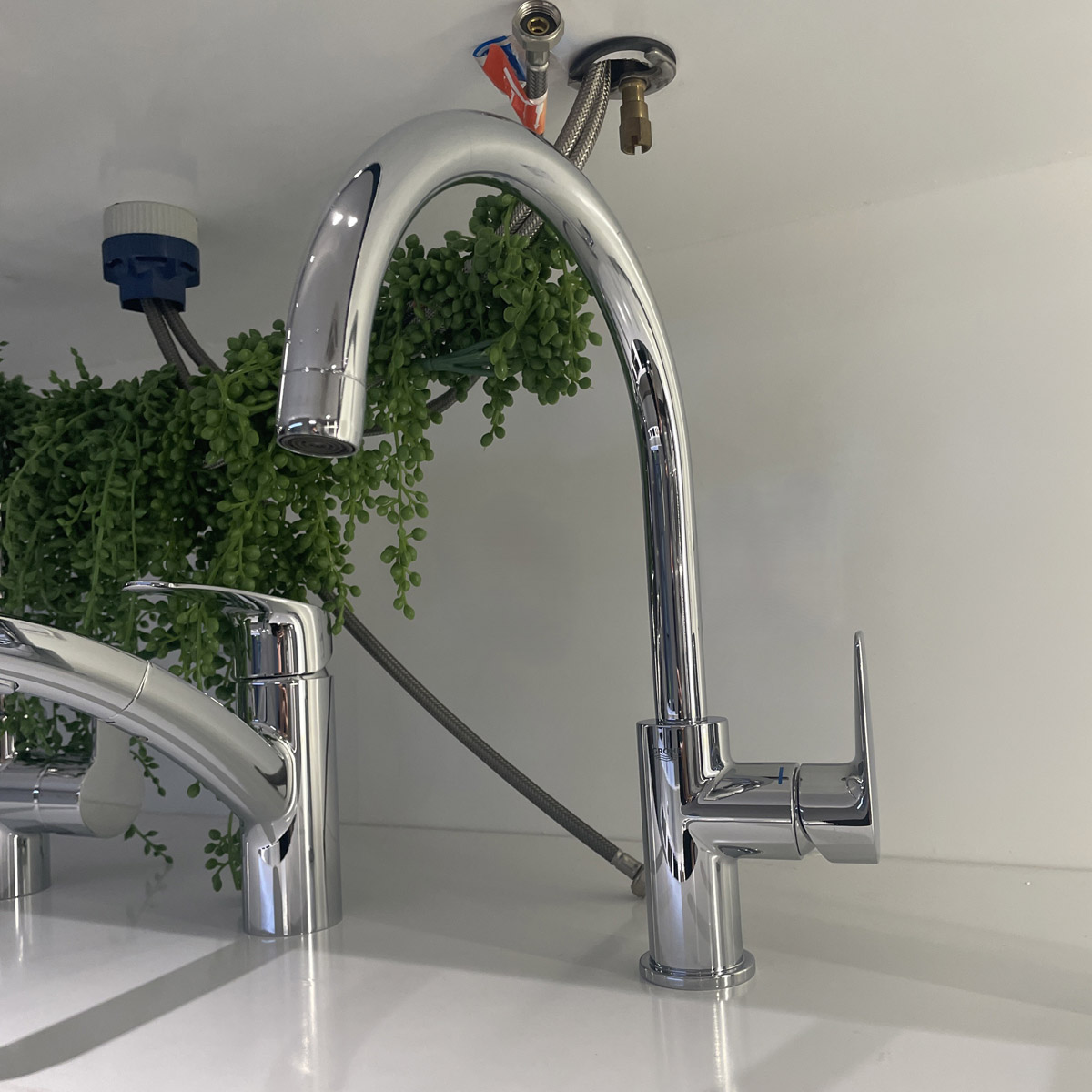 Vòi bếp nóng lạnh BauEdge Grohe 31233001
