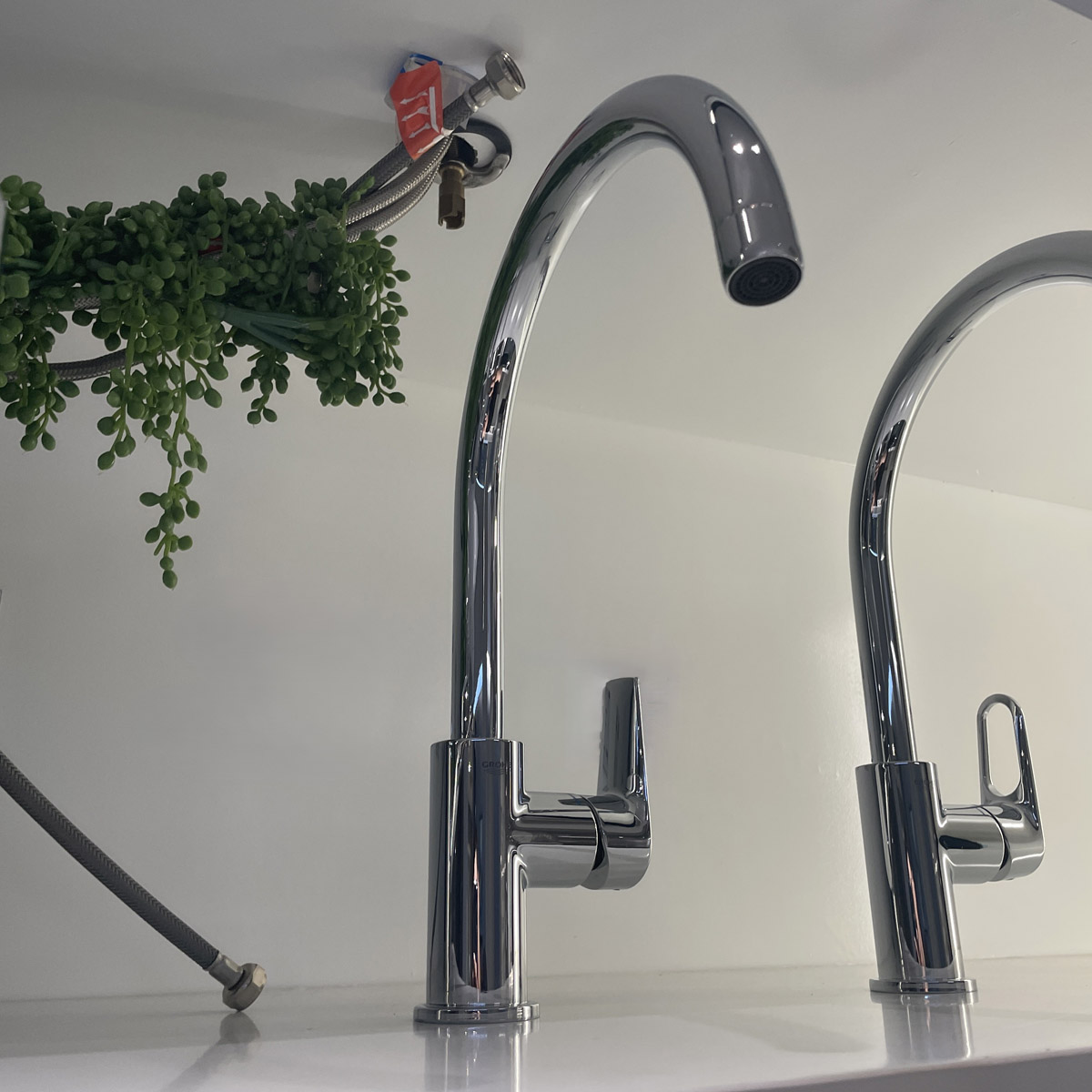 Vòi bếp nóng lạnh BauEdge Grohe 31233001