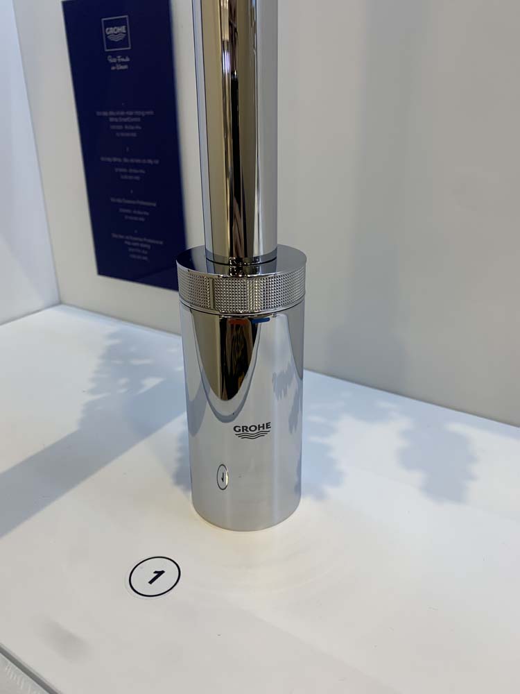 Vòi bếp dây rút nóng lạnh Minta SmartControl GROHE 31613000