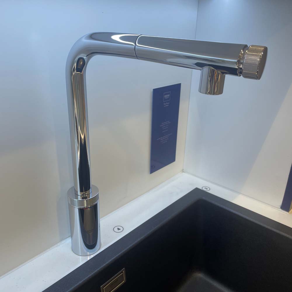 Vòi bếp dây rút nóng lạnh Minta SmartControl GROHE 31613000