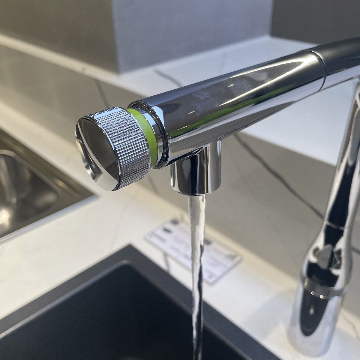 Vòi bếp nóng lạnh Essence SmartControl GROHE 31615000