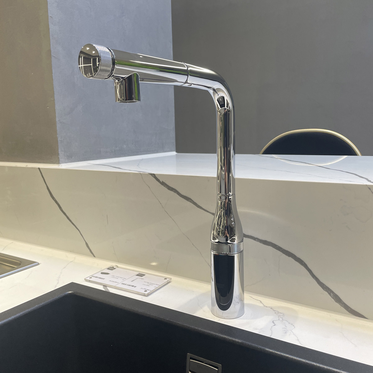 Vòi bếp nóng lạnh Essence SmartControl GROHE 31615000