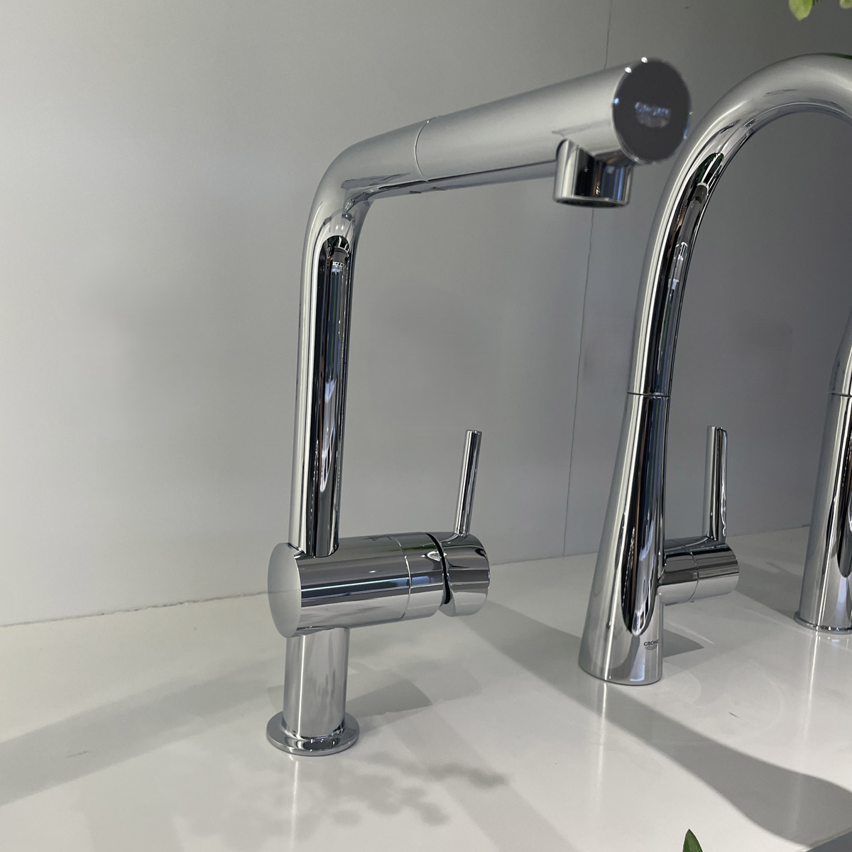 Vòi bếp dây rút nóng lạnh Minta GROHE 32168000