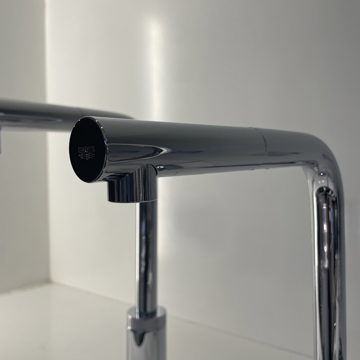 Vòi bếp dây rút nóng lạnh Minta GROHE 32168000