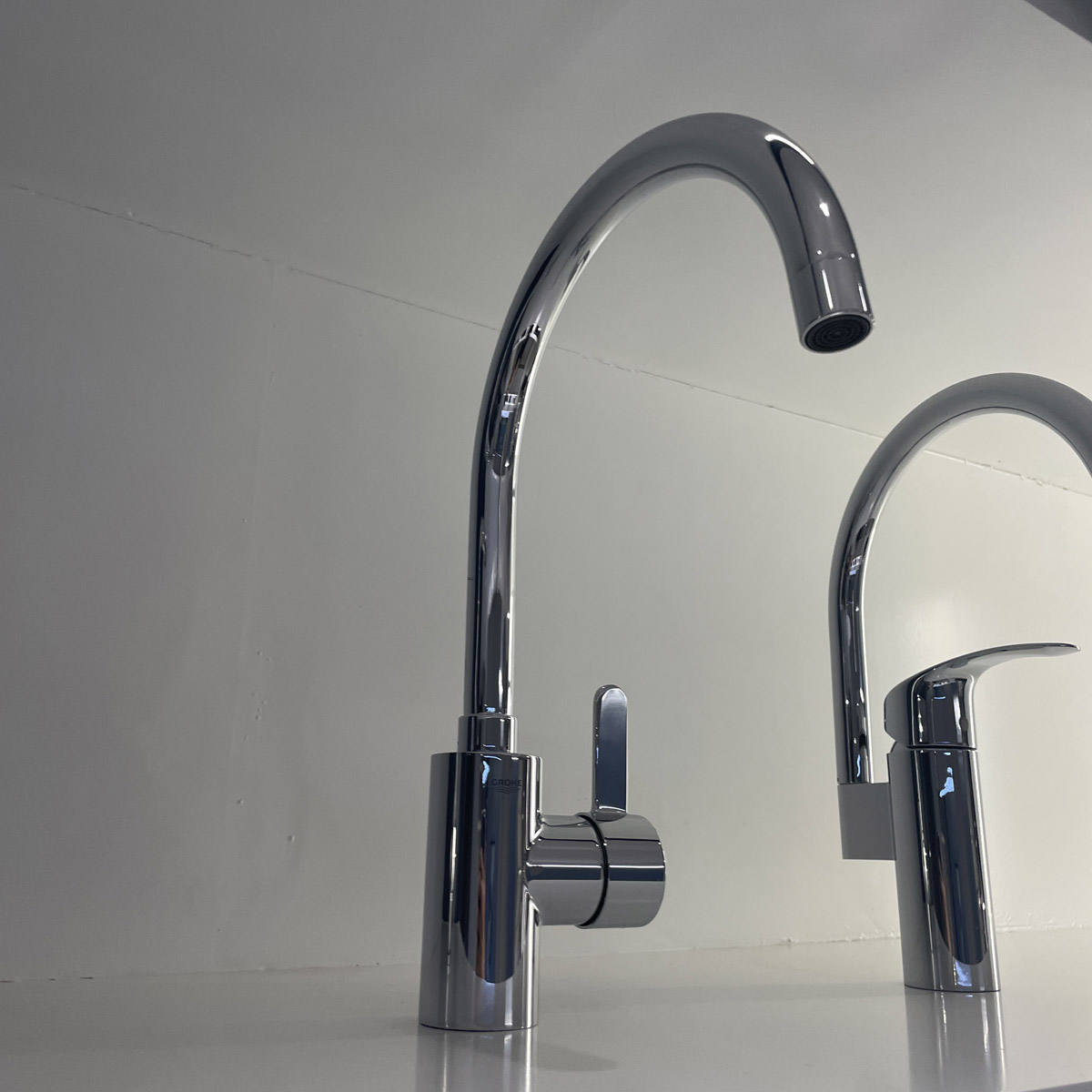 Vòi bếp nóng lạnh Eurosmart Cosmopolitan GROHE 32843002