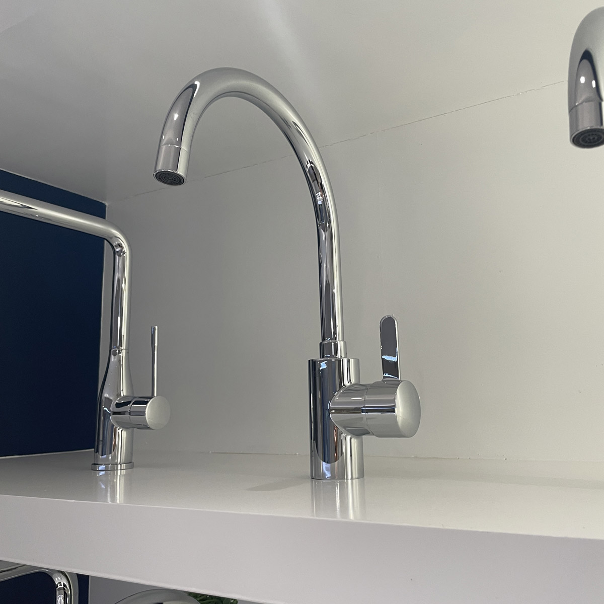 Vòi bếp nóng lạnh Eurosmart Cosmopolitan GROHE 32843002